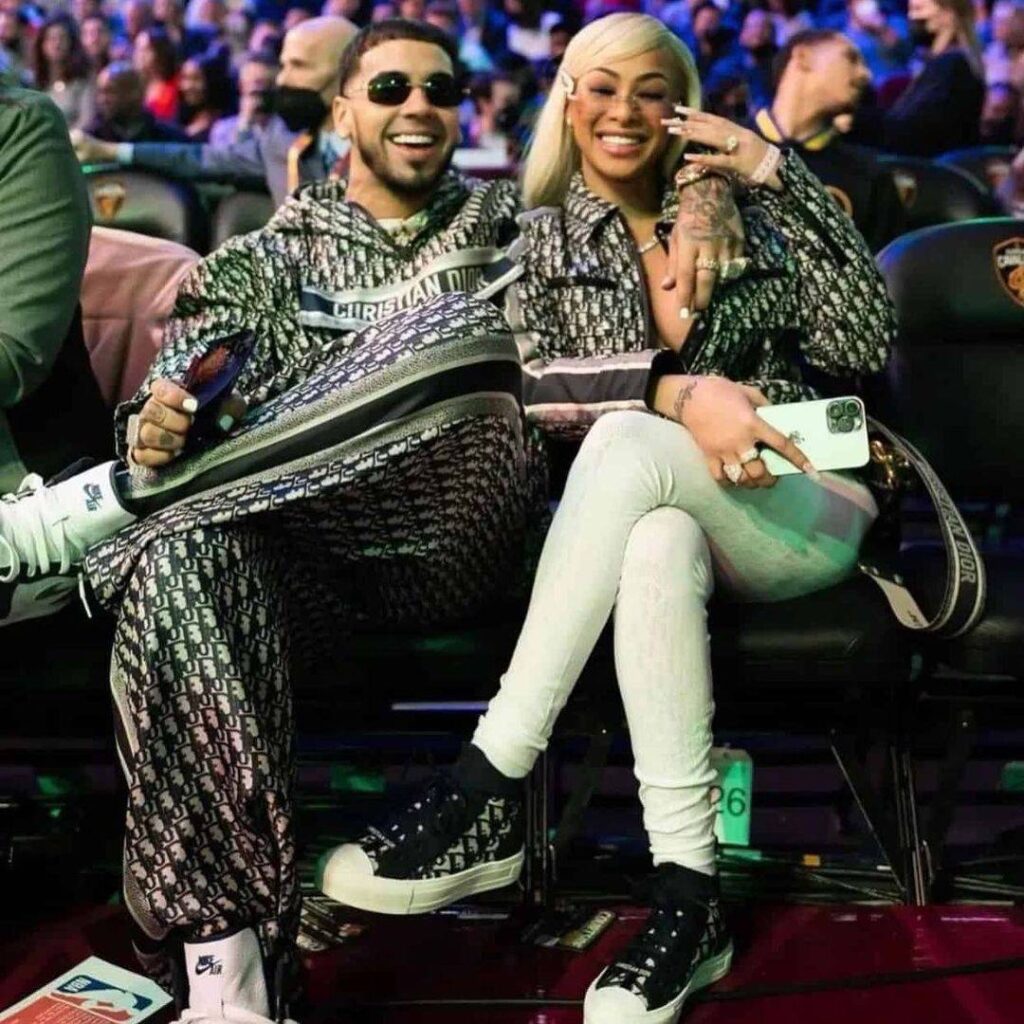 Las novias de Anuel AA saben que a él le gusta la NBA