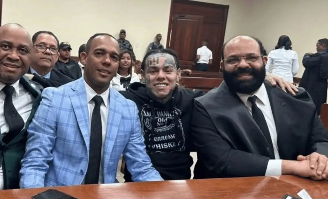 Tekashi pide nuevo permiso para salir del país y advierten "relajo" judicial