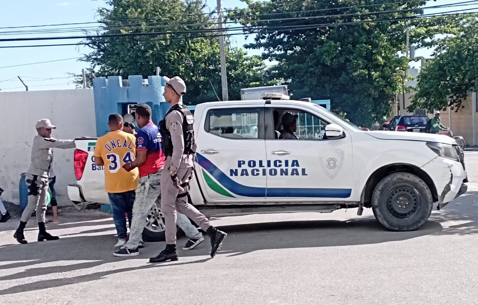 Apresan a cuatro personas por robo en casa habitada