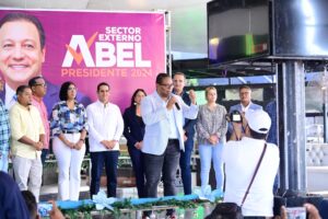 Campaña Abel Martínez juramenta estructura en región Enriquillo