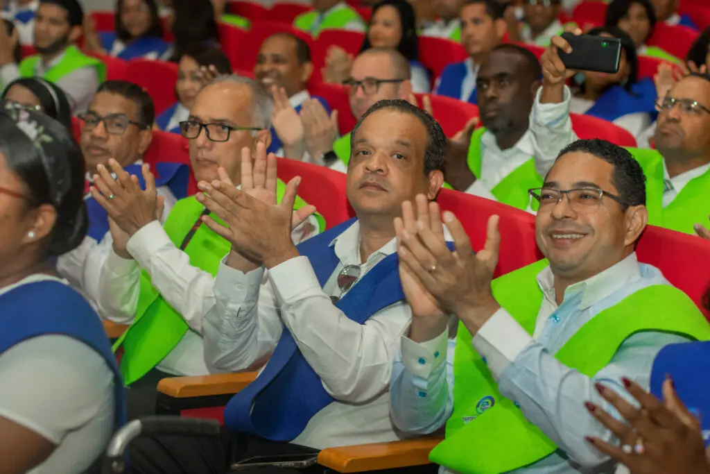 País Posible gradúa 350 candidatos de su Programa de Formación Política