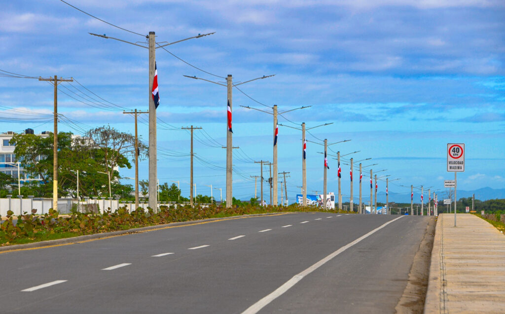 Abinader inaugura avenida Freddy Beras Goico en Santo Domingo Este