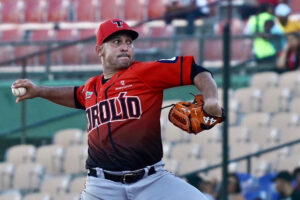 Paolo Espino, primera escogencia de los Gigantes en el draft de reingreso