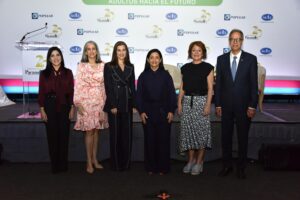 Mariel Bera, Yanira Lara, María Rojas, Soraya Lara, Rocio Ramos Paul y José Mármol. FUENTE EXTERNA