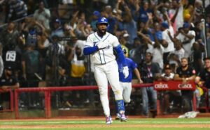 Mel Rpjas Jr. decidió la dramática victoria del Licey en la jornada del miércoles en LIDOM