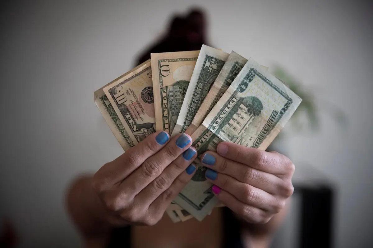 Precio Dólar Paralelo y Dólar BCV en Venezuela 13 de diciembre de 2023