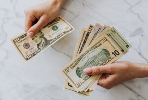 Precio Dólar Paralelo y Dólar BCV en Venezuela 28 de diciembre de 2023