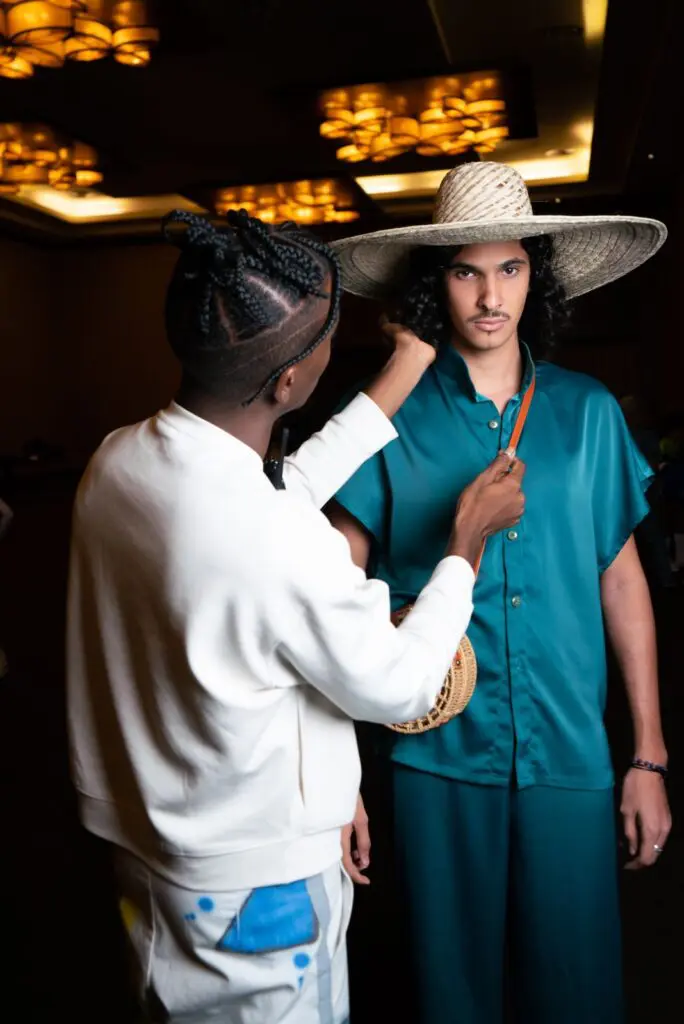 El diseñador de moda Starlin de Holma