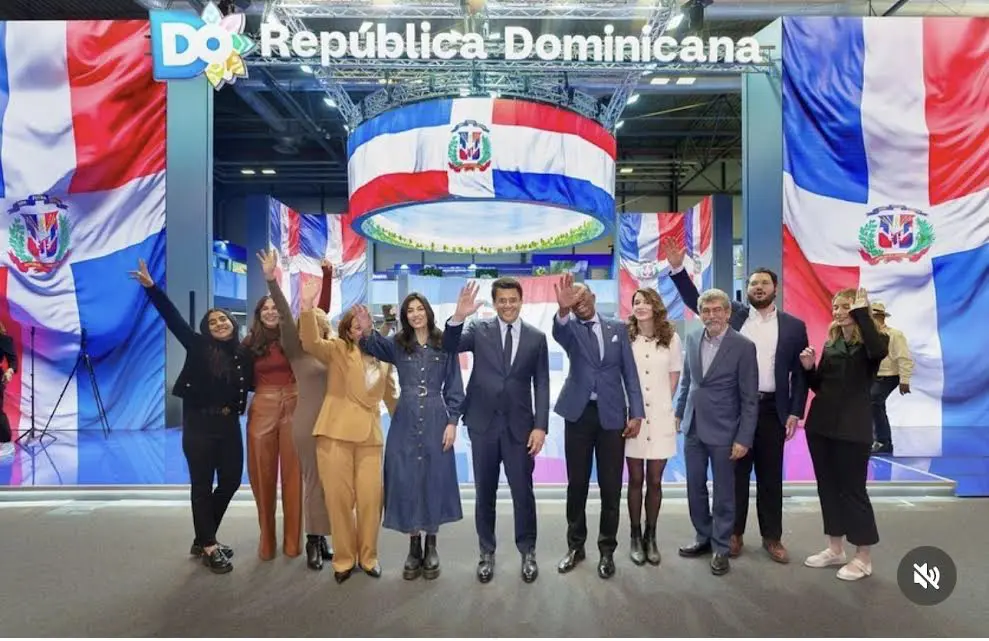 El Ministro de Turismo, David Collado junto con su equipo de trabajo en FITUR 2024