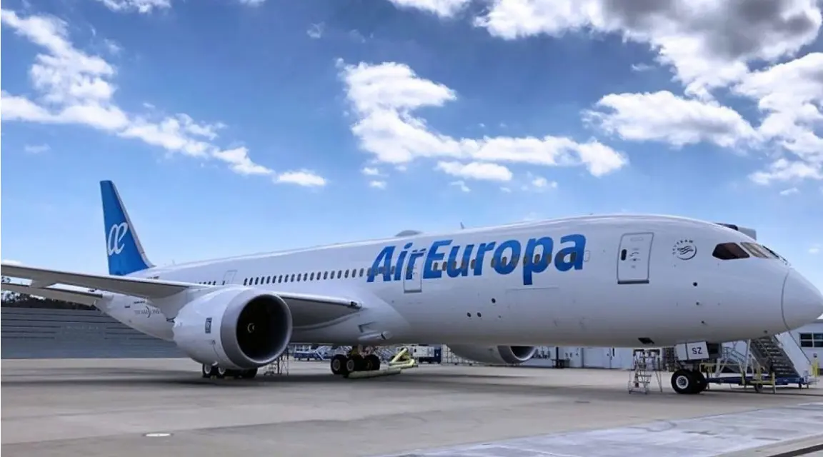 Luis Fonsi dará nombre a un avión de la aerolínea española Air Europa