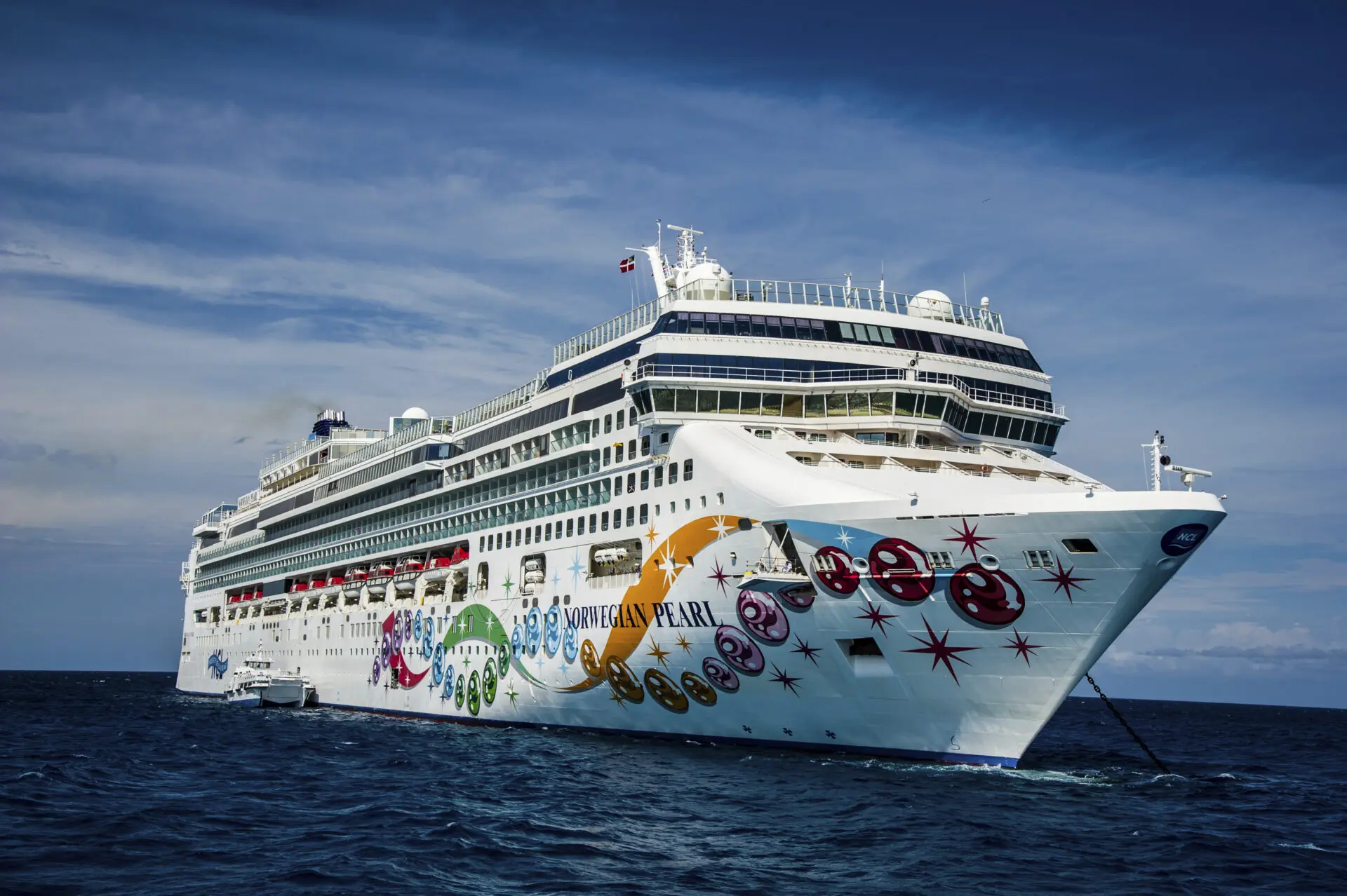 Así es el Norwegian Pearl, primer crucero en llegar al puerto de Cabo Rojo