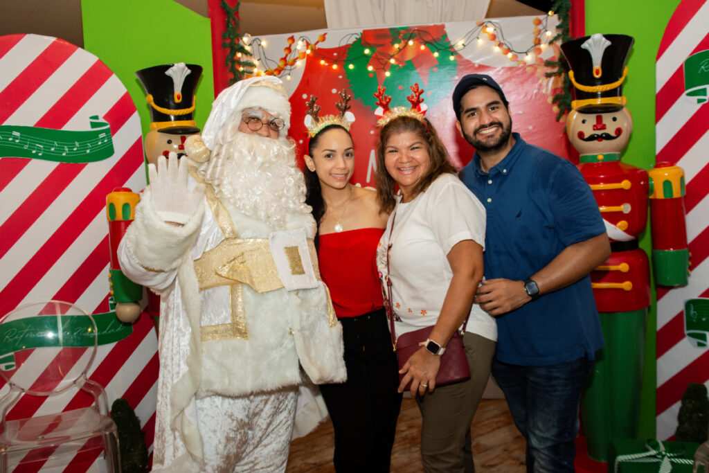 Bianca Sánchez, Rossi Mella y Aldo Brea