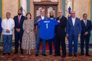 Abinader confía en la victoria del Licey en la Serie del Caribe 2024