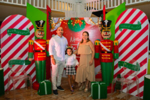Pedro Luis, Camila y Mayrin Cortegaza
