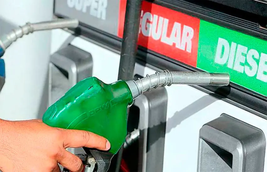 Combustibles mantienen precios