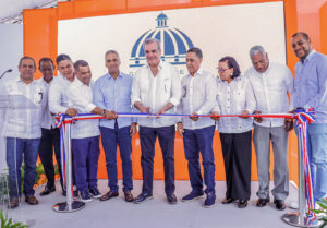Abinader inaugura primer tramo de carretera Barahona-Enriquillo, con una inversión de RD$1,821 millones