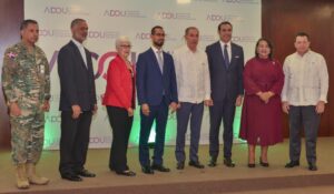 Juramentacion de loa nueva junta directiva de ADOU. FUENTE EXTERNA