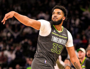 Karl Anthony-Towns pasa a la historia con récord nunca antes visto