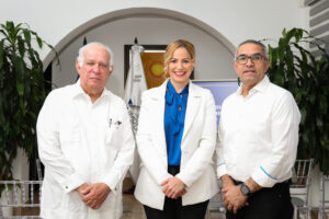 Wilfredo Lozano, Tatiana Rosario y Néstor Estévez. FUENTE EXTERNA