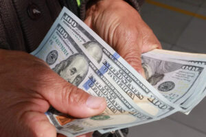 Precio Dólar Paralelo y Dólar BCV en Venezuela 8 de marzo de 2024
