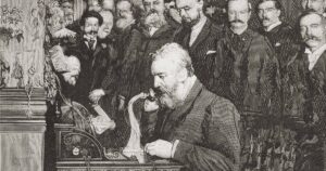 Un 10 de marzo, Alexander Graham Bell emite el primer mensaje a distancia