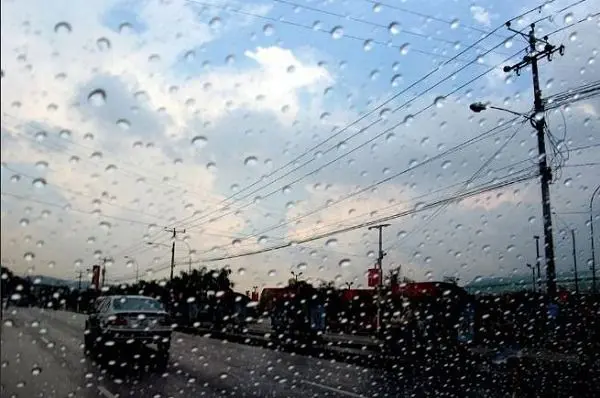 Martes de temperaturas calurosas con aguaceros locales por vaguada