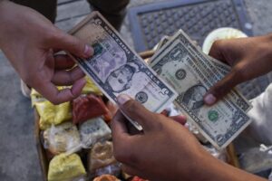 Precio Dólar Paralelo y Dólar BCV en Venezuela 10 de abril de 2024
