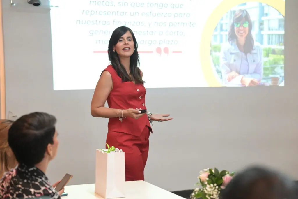 La coach financiera Pamela Pichardo