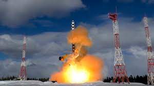 Rusia prueba con éxito un misil balístico intercontinental