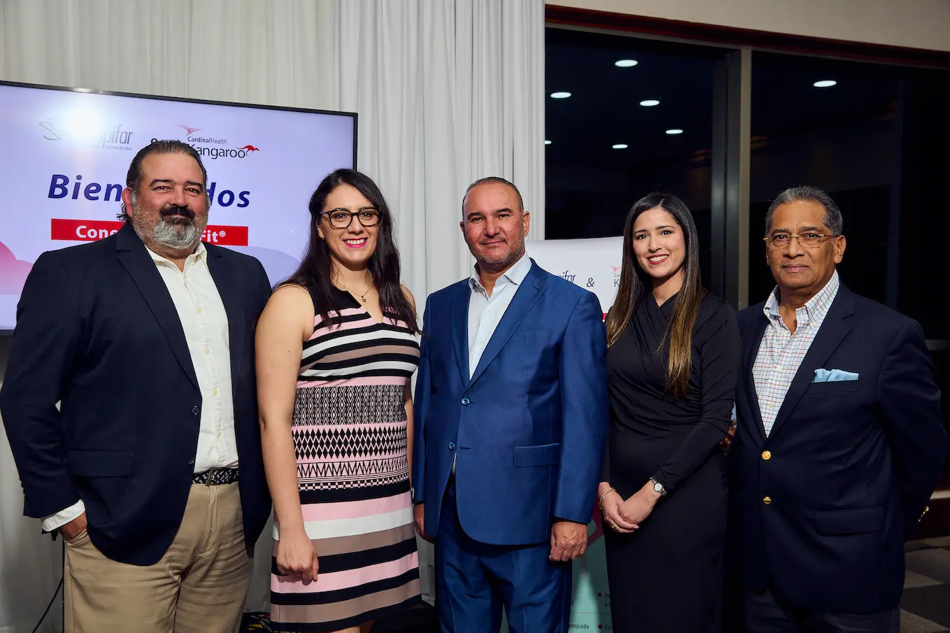 Federico Lebroěn, David Matta, Anallely Silva, Rafael Peěrez Barroso, Mariěa Peěrez y David Matta