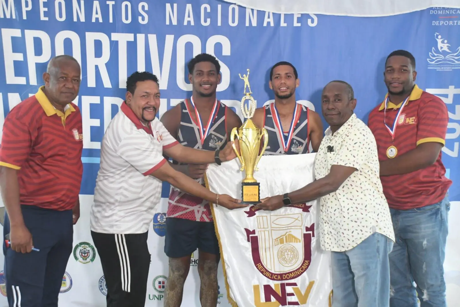 Unev y Unicaribe, campeones del voleibol de playa universitario