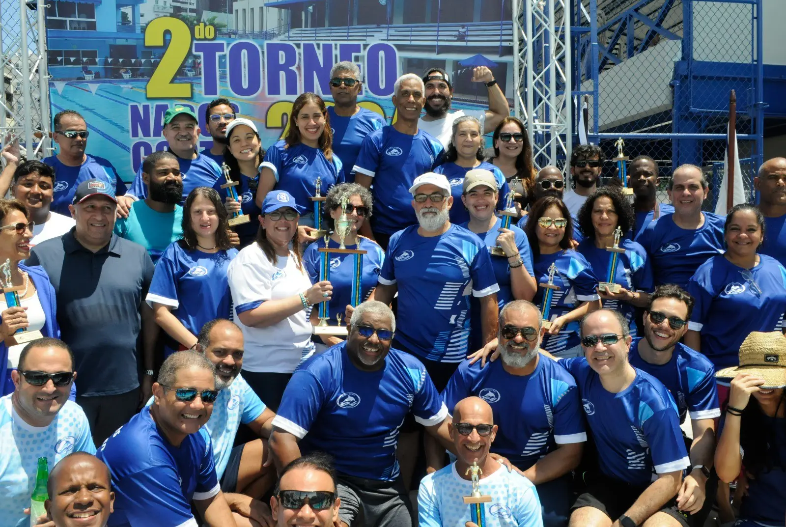 Delfines Masters del Naco, primer lugar torneo nados cortos