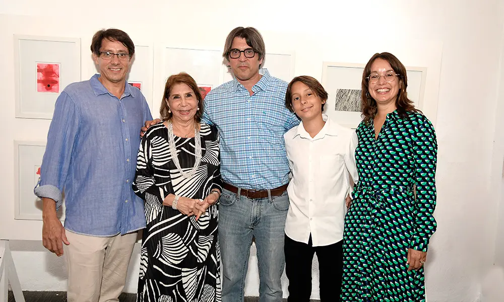 Luis Oswaldo Sarabia, Luisa Pérez, Luis Diego Sarabia, Antonio Sarabia y Nora Reyes. FUENTE EXTERNA