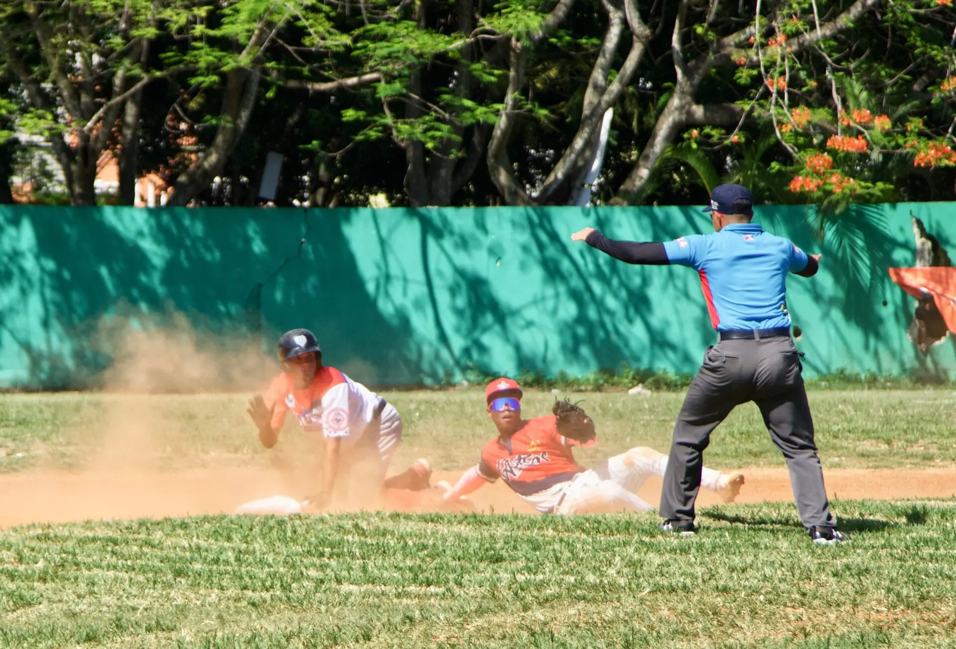 San Luis vence a SDN y obliga juego decisivo del TBES-PSD