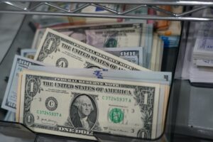 Precio Dólar Paralelo y Dólar BCV en Venezuela 24 de Mayo de 2024