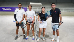 Luisa Gil, Carlos Oquet, Alberto Mencía y Mayrin Guzmán.