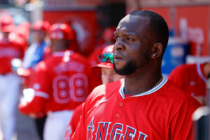 Miguel Sanó sufre quemadura en su rodilla tras un descuido