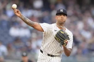 Luis Gil se llevó la victoria entre los resultados de MLB del 4 de junio