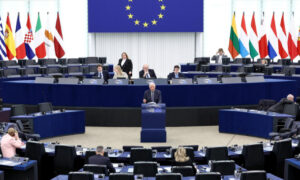 Archivo-El Alto Representante de la Unión Europea para Asuntos Exteriores y Política de Seguridad, Josep Borrell, asiste a un debate en una sesión plenaria en el Parlamento Europeo, en Estrasburgo, este de Francia, el 24 de abril de 2024. © Frederick Florín/AFP