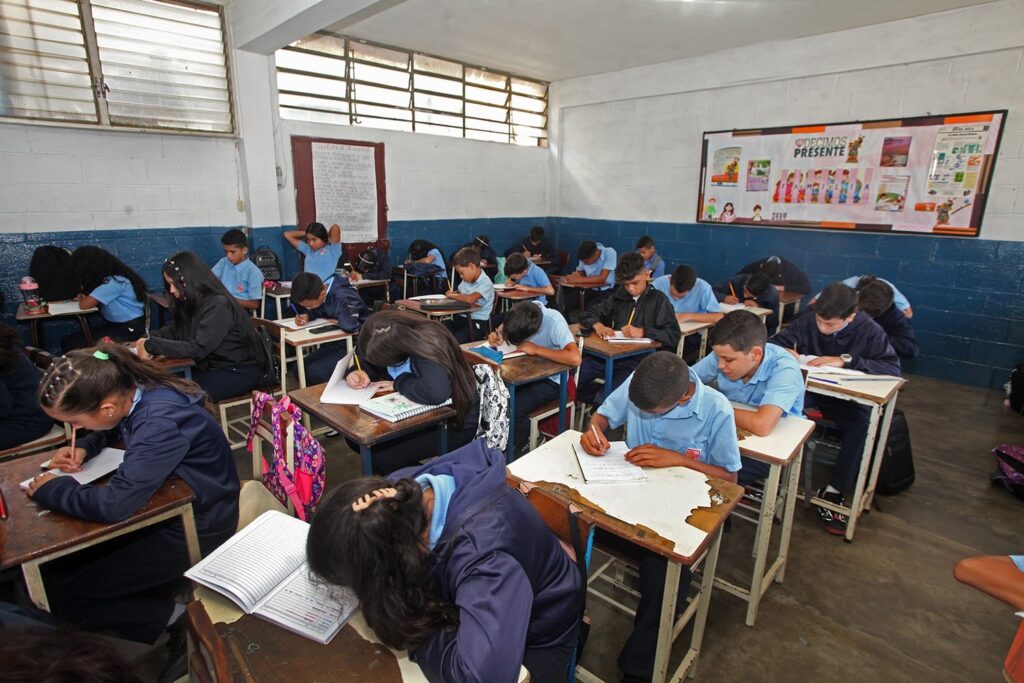 CALENDARIO ESCOLAR Venezuela 2024 FIN de clases e inicio del año