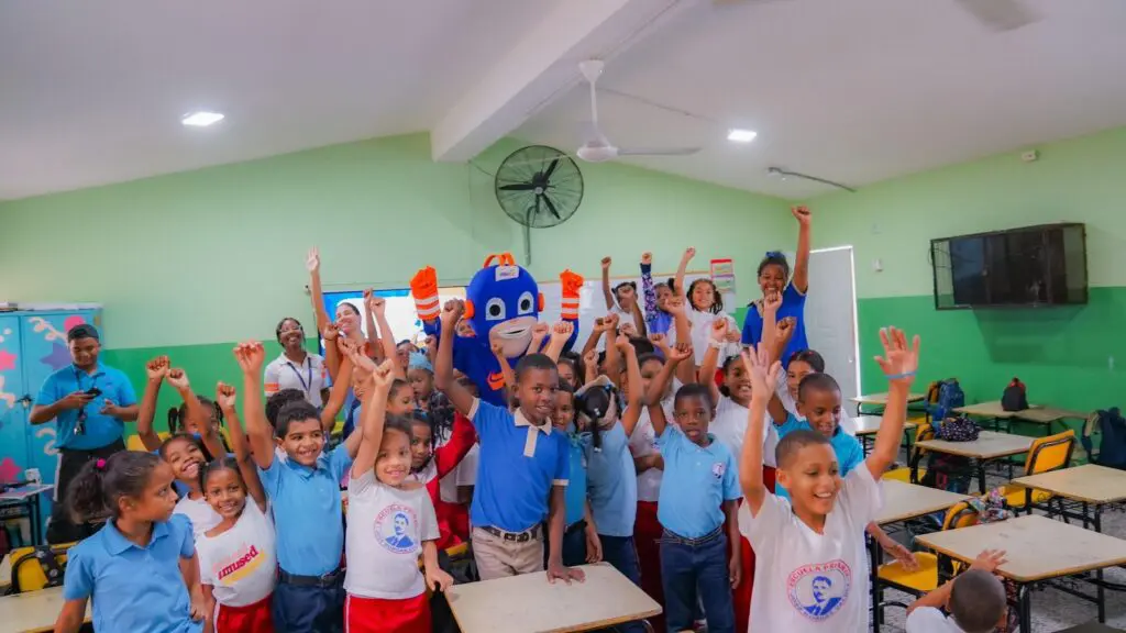 Edesur sensibiliza 3,500 niños en ahorro de energía