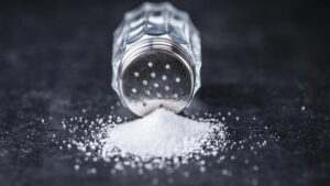 Disminuir la ingesta de sodio a niveles recomendados tendría un gran impacto en la salud pública, previniendo enfermedades cardiovasculares y accidentes cerebrovasculares
