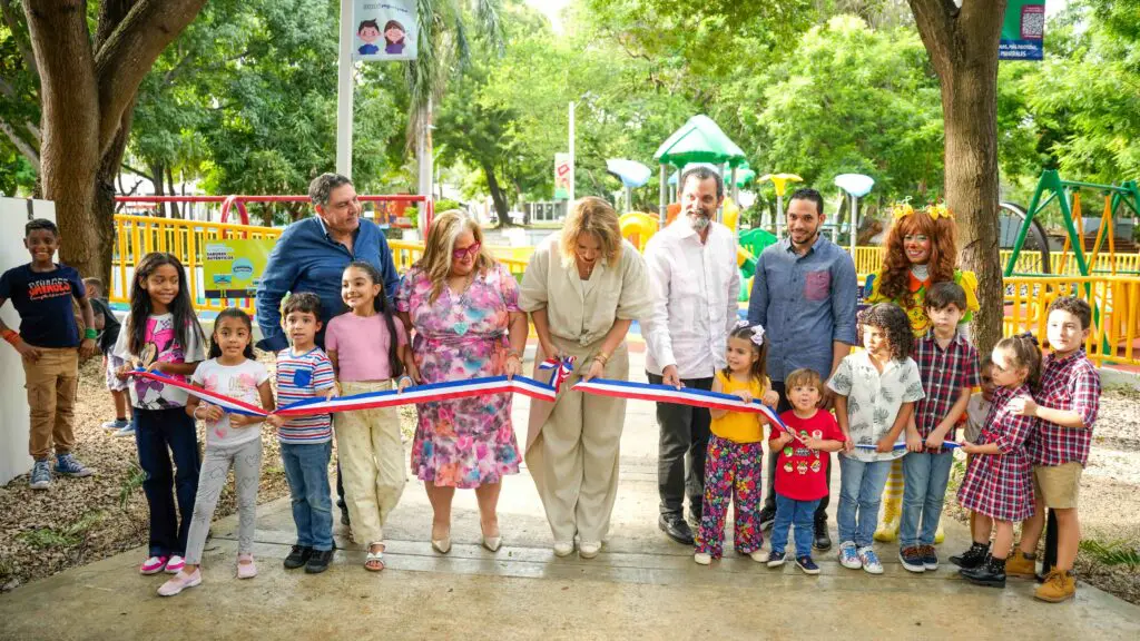 Ministerio de Cultura y Grupo SID inauguran Parque Infantil Plaza de la Cultura