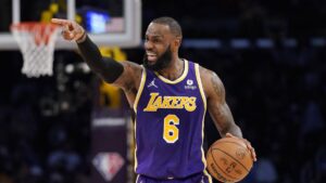 Lebron James regresará con los Lakers por dos años más