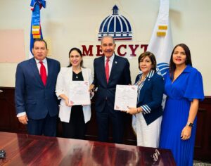 MESCyT presenta Primer Diagnóstico Evaluativo de las Escuelas de Odontología de RD