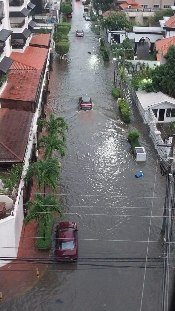 Vaguada en RD: 120 milímetros de lluvia en cuatro horas