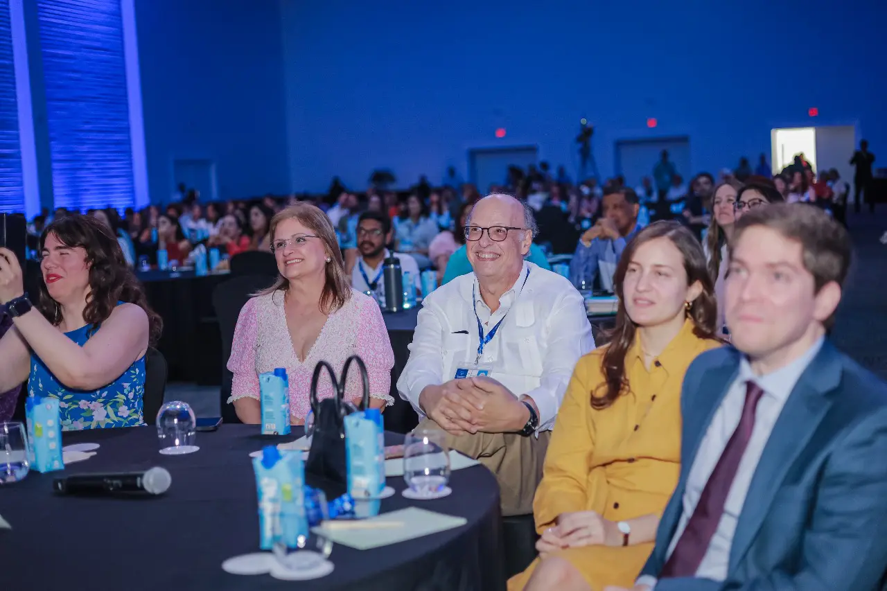 El doctor Herbert Stern durante el homenaje a su trayectoria profesional. FUENTE EXTERNA