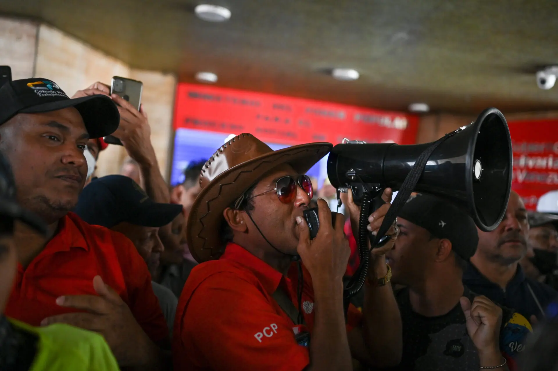 Llegó Bono de Guerra Económica a trabajadores HOY, 15 de julio: COBRA