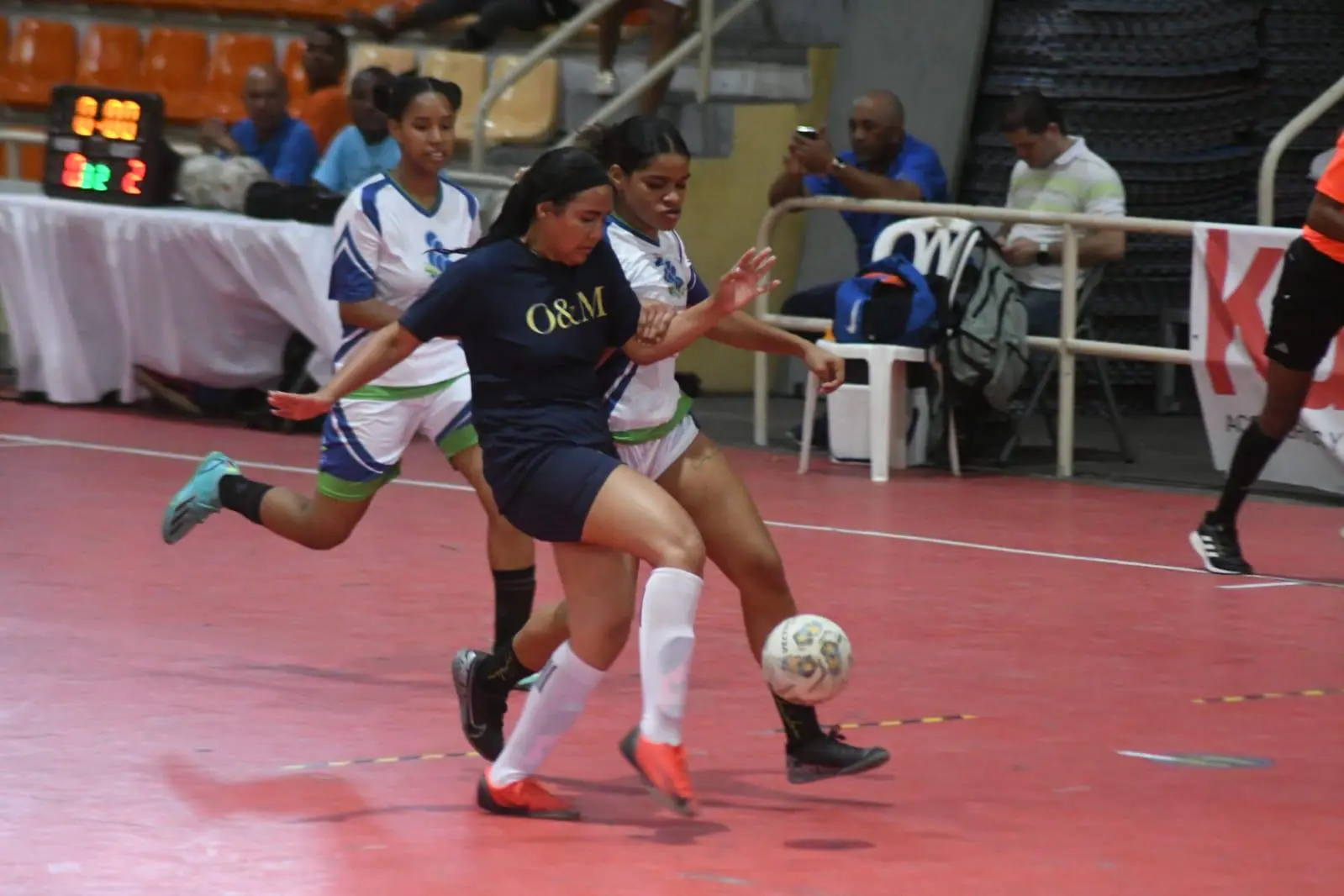 La UNPHU gana en futsal femenino; lidera tabla de posiciones