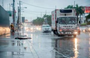 Onda tropical provocará aguaceros en varias provincias del país